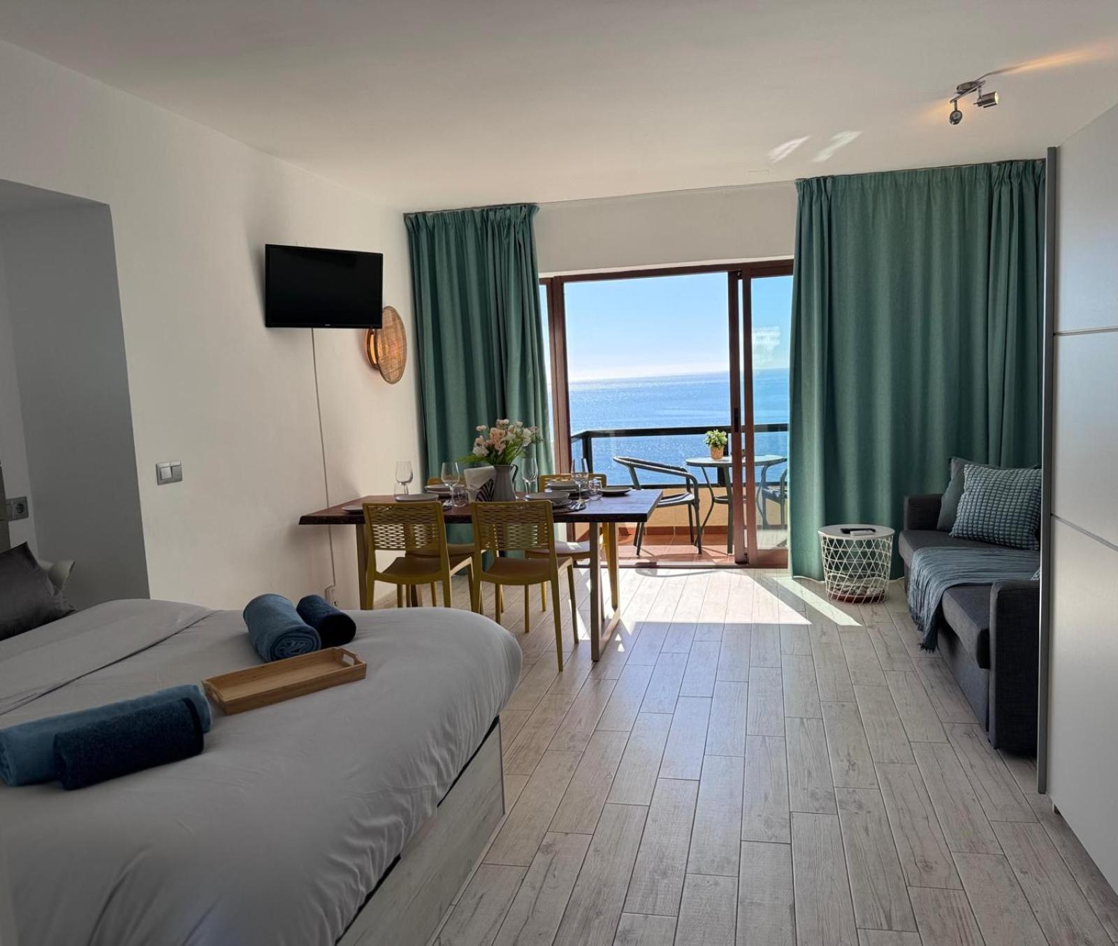 Aloha Playa Studio Sea Views Benalmádena Exterior photo